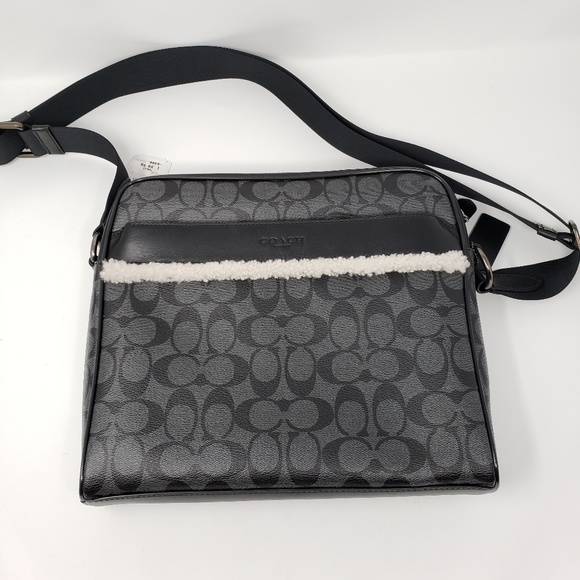 Brand New Coach Sling Bag for Men MSRP $400 - Picture 2 of 8